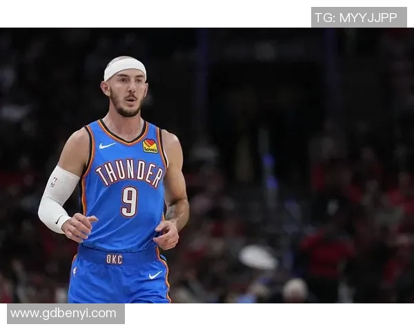 戴格诺特:阿德巴约极其擅长换防外线,切特更适合镇守禁区 戴格诺特:阿德巴约极其擅长换防外线,切特更适合镇守禁区